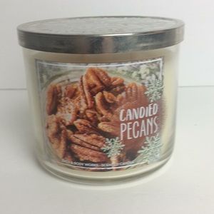 Bath and Body Work Candle 3 Wick Cndied Pecans